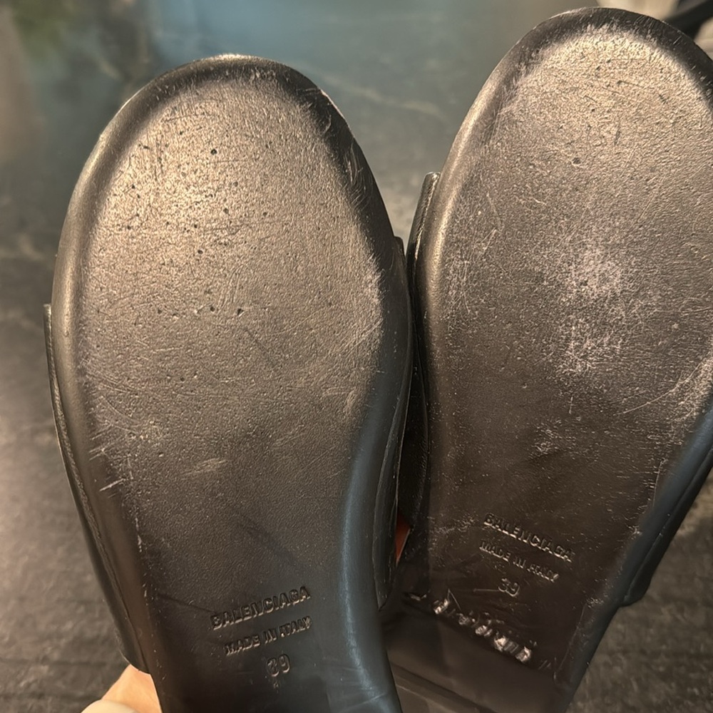Pristine Balenciaga leather sandals size 39 - Picture 8 of 8